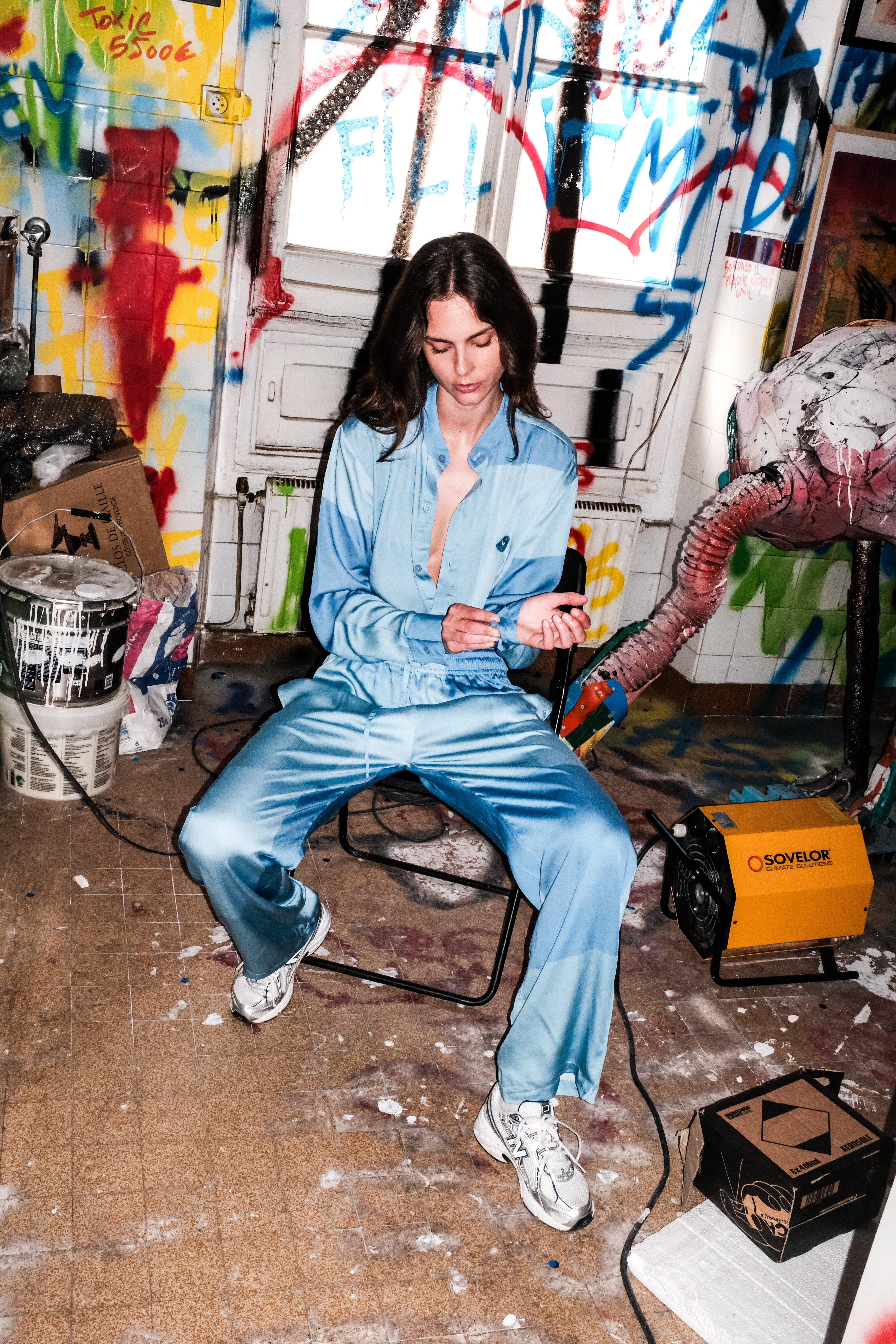 les aristochats Savannah baby blue shirt, styling view
